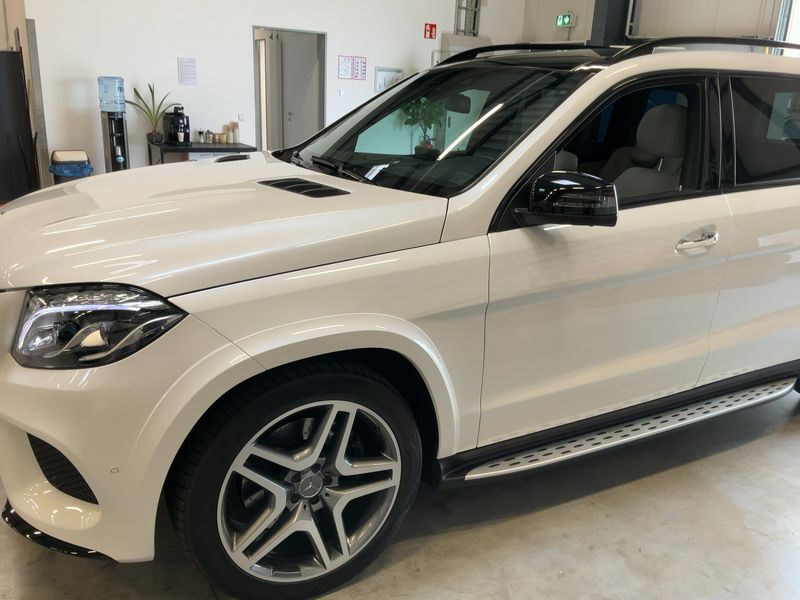 Mercedes-Benz GLS-Klasse GLS 350 4Matic AMG Line — zdjęcie 2
