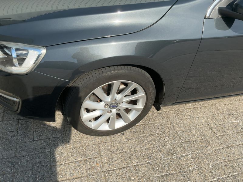 Volvo S60 1.6 D2 Summum 2014 – снимка 3