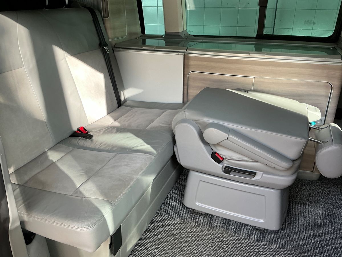 Volkswagen T5 2010 — photo 54