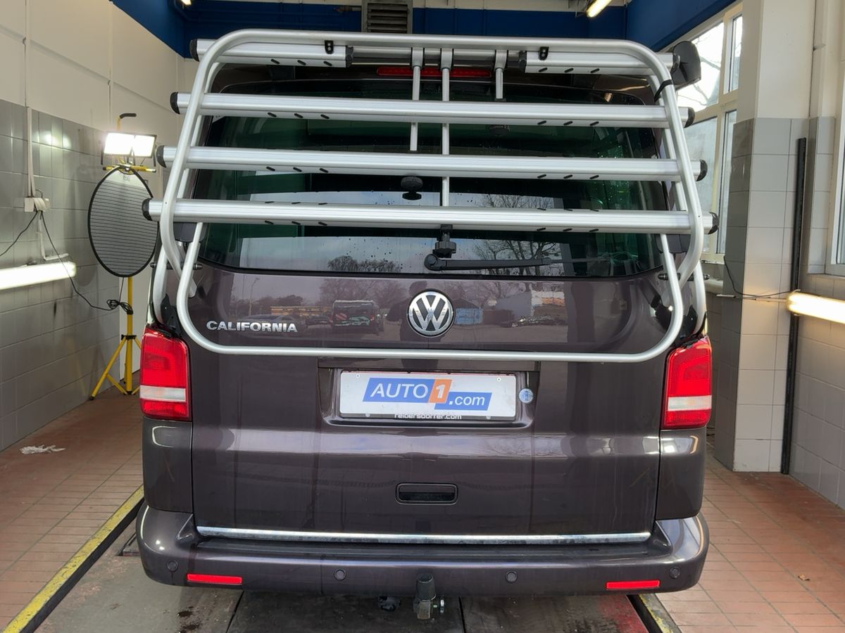 Volkswagen T5 2010 — photo 8