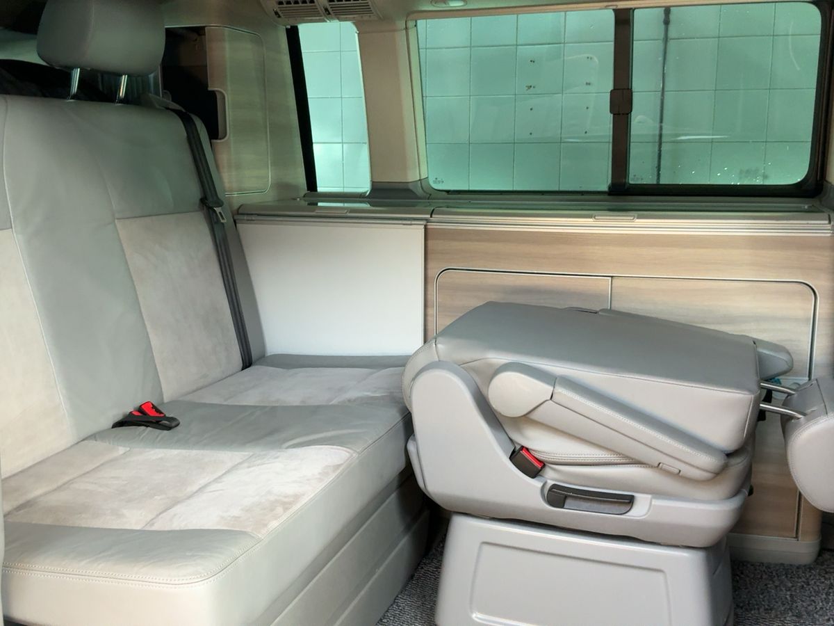 Volkswagen T5 2010 — photo 21
