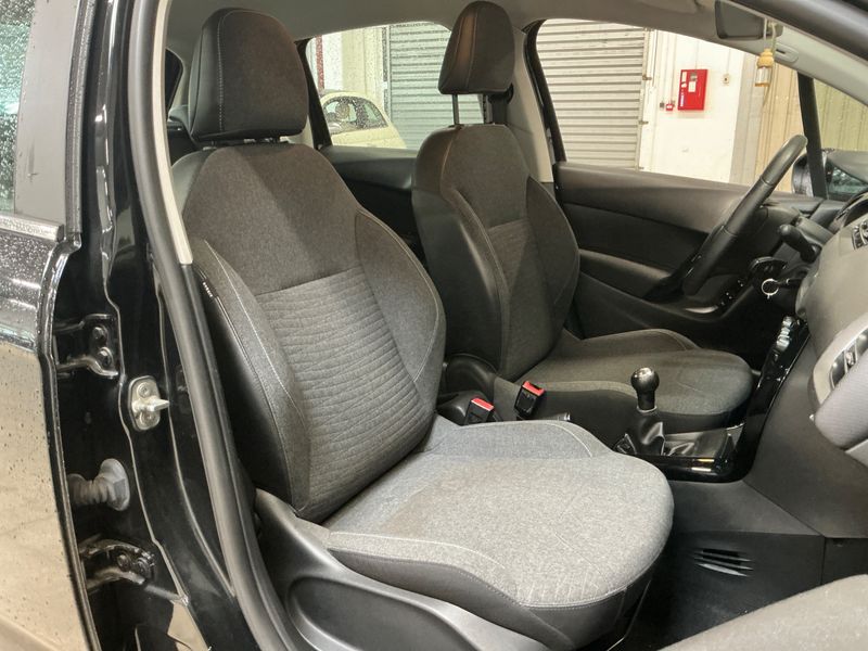 Citroen C3 1.2 VTi Feel Edition — zdjęcie 3