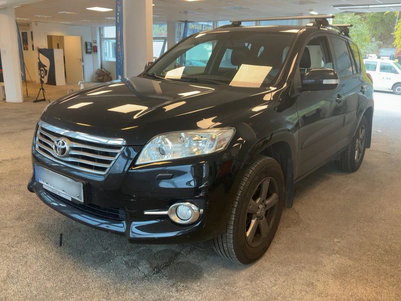 Toyota RAV 4 2.0 Elegance