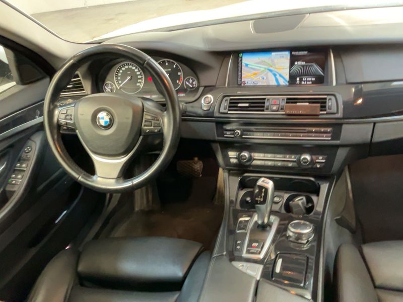 BMW 5er 530d xDrive 2015 – снимка 17