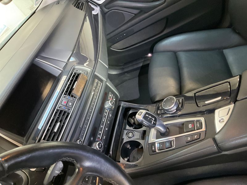 BMW 5er 530d xDrive 2015 – снимка 29