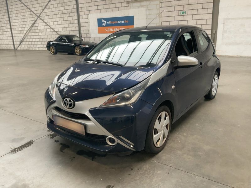 Aygo 1.0 X-Play