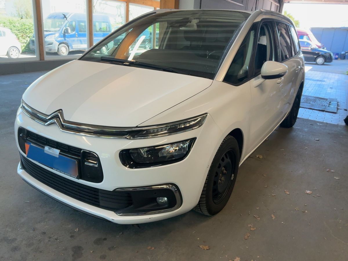 Citroen C4 2017 — photo 1