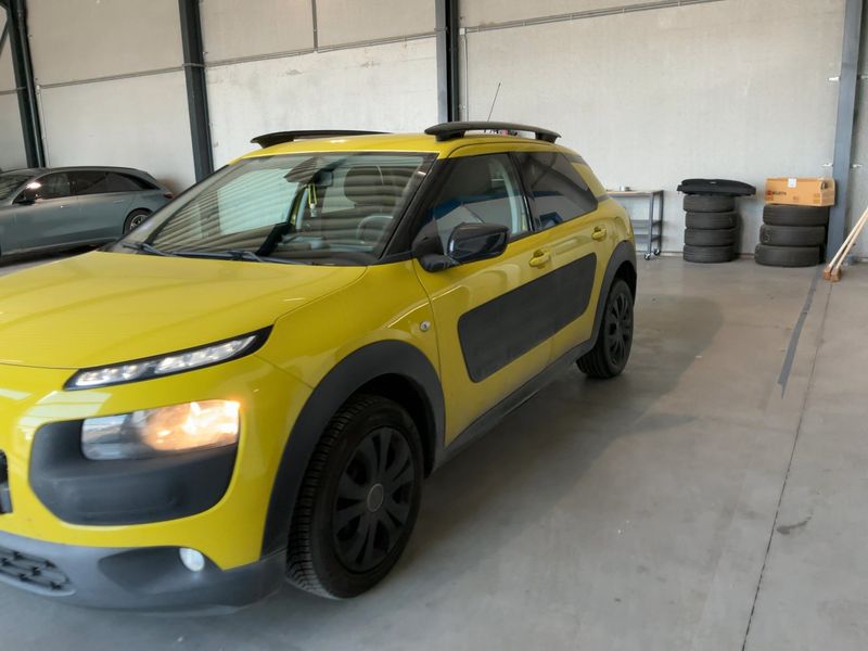 Citroen C4 Cactus 1.2 e-VTi Feel — zdjęcie 2