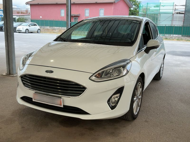 Ford Fiesta 1.1 Titanium — zdjęcie 1