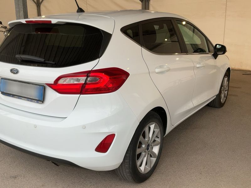 Ford Fiesta 1.1 Titanium — zdjęcie 6
