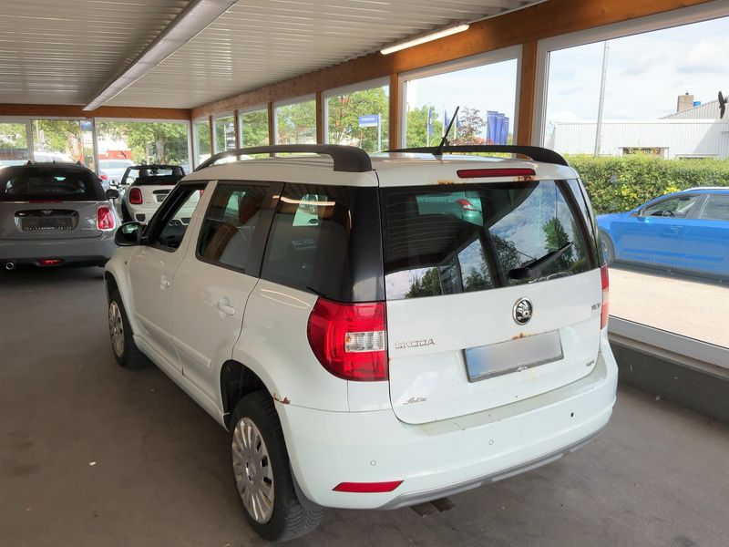 Skoda Yeti 2.0 TDI Joy 4x4 — zdjęcie 3