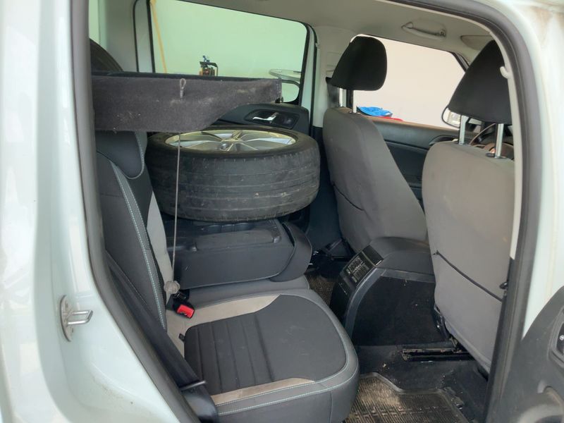 Skoda Yeti 2.0 TDI Joy 4x4 — zdjęcie 14
