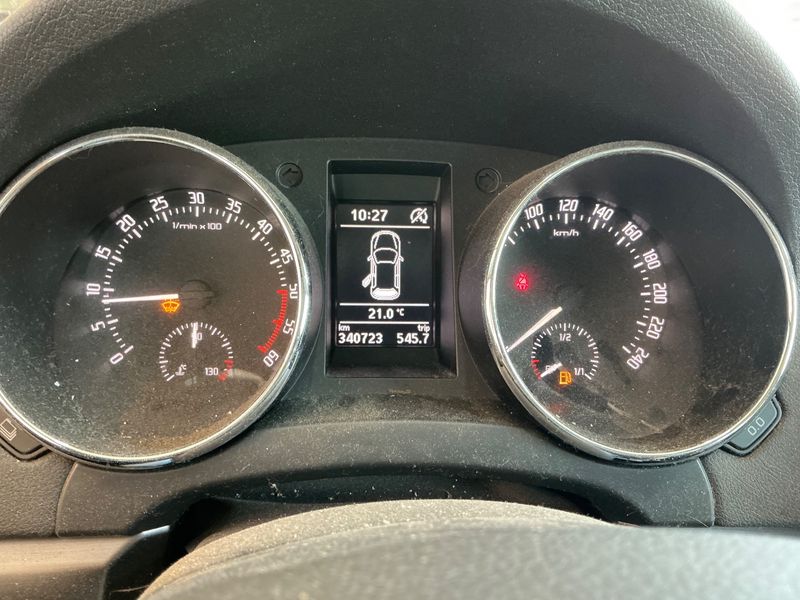 Skoda Yeti 2.0 TDI Joy 4x4 — zdjęcie 13