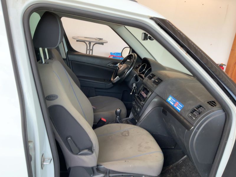 Skoda Yeti 2.0 TDI Joy 4x4 — zdjęcie 11