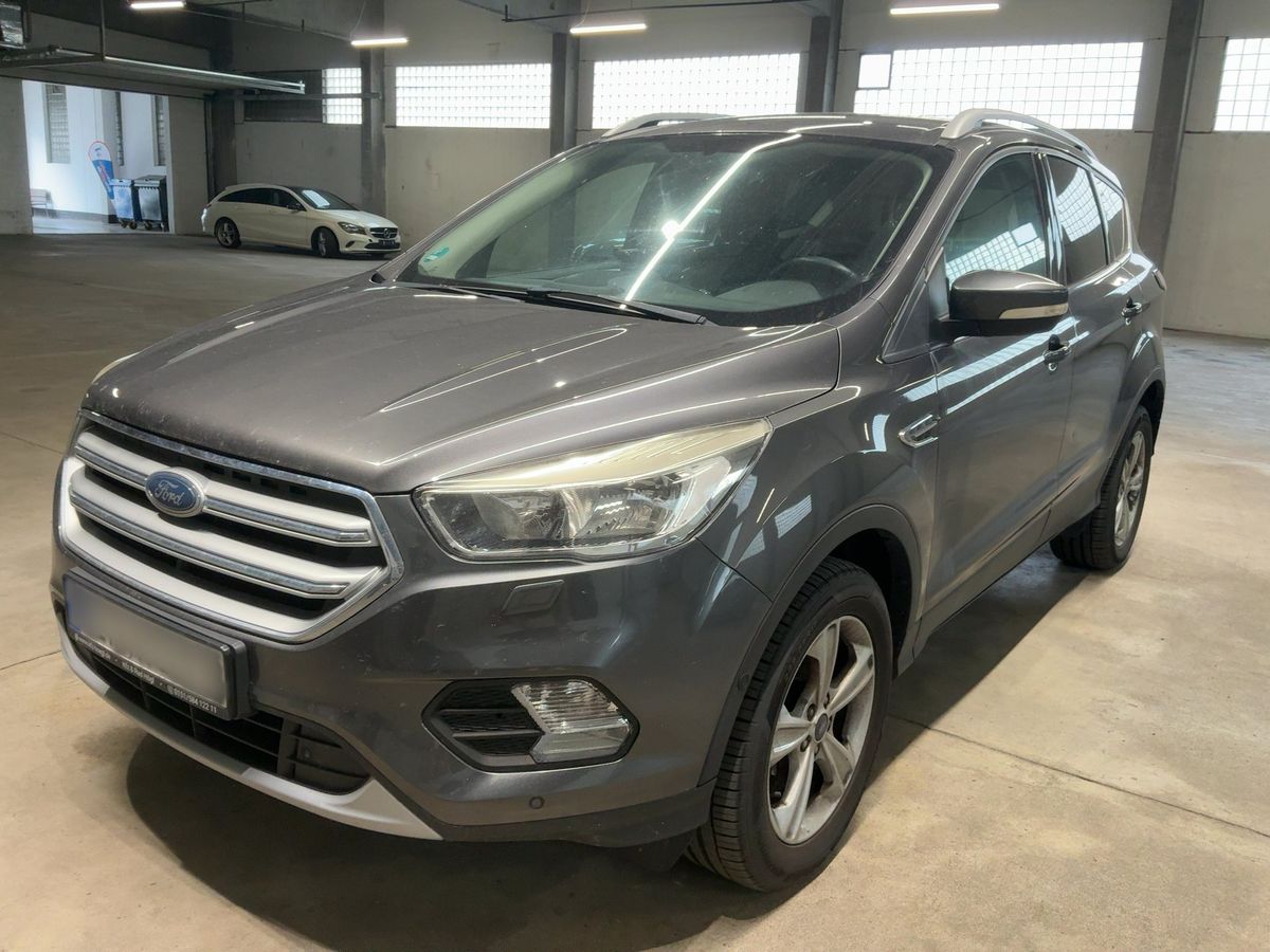 Ford Kuga 2018 — photo 1