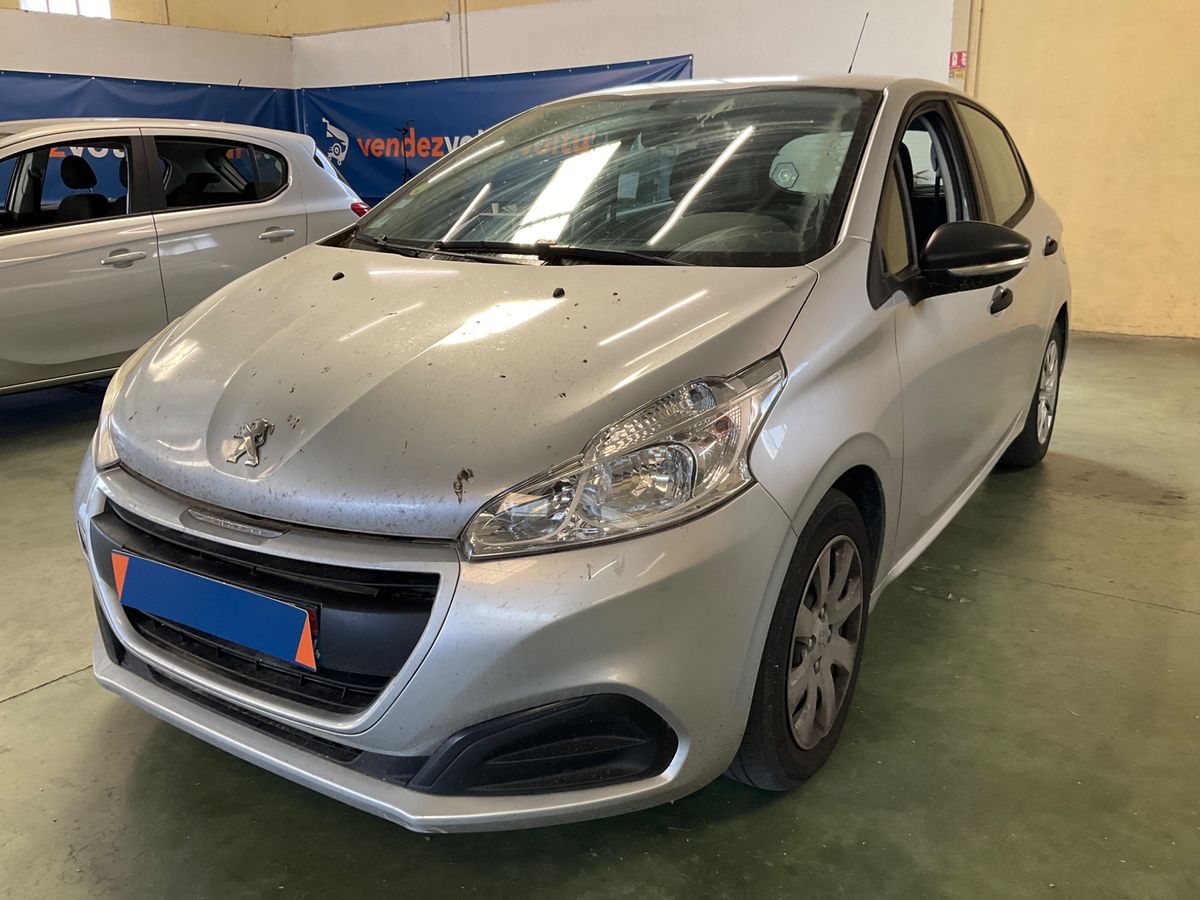Peugeot 208 2015