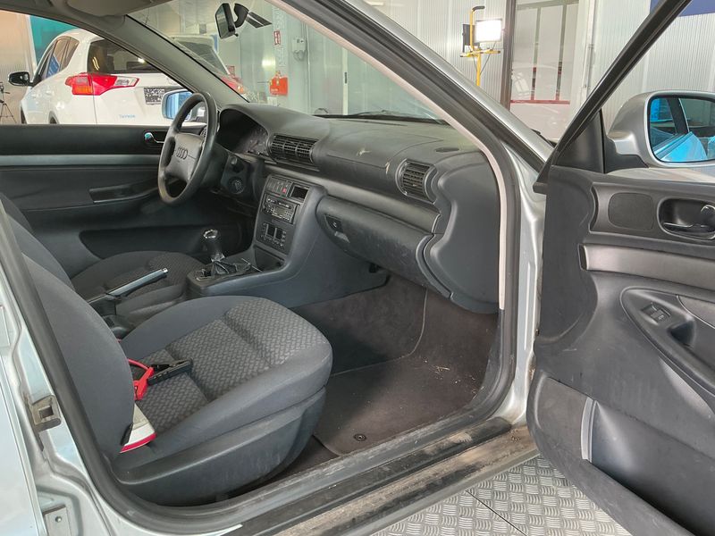 Audi A4 1.9 TDI 1997 – снимка 3