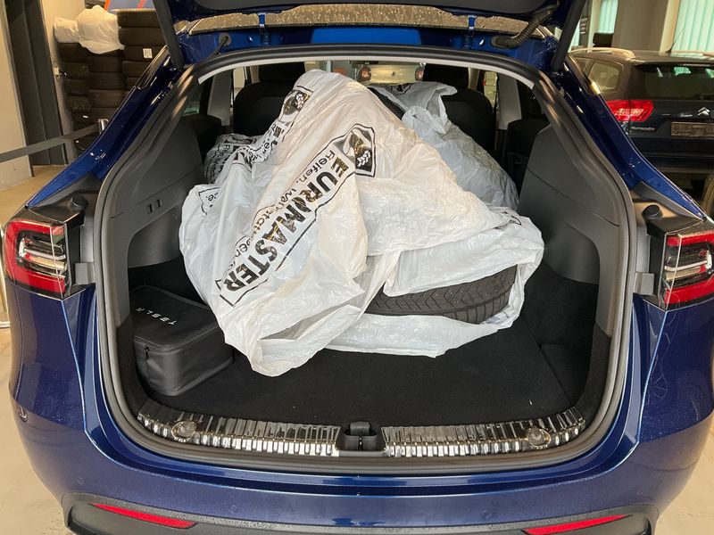 Tesla Model Y Max Range Dual AWD AWD — zdjęcie 10