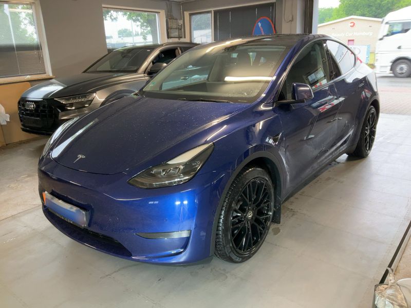 Tesla Model Y Max Range Dual AWD AWD