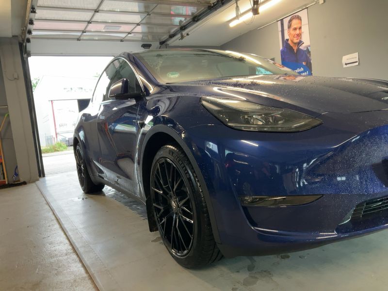 Tesla Model Y Max Range Dual AWD AWD — zdjęcie 8