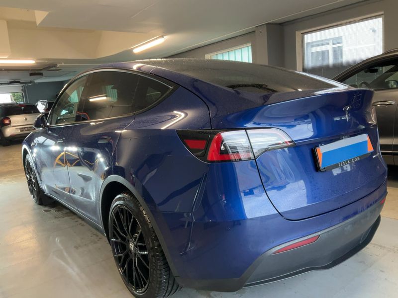 Tesla Model Y Max Range Dual AWD AWD — zdjęcie 3