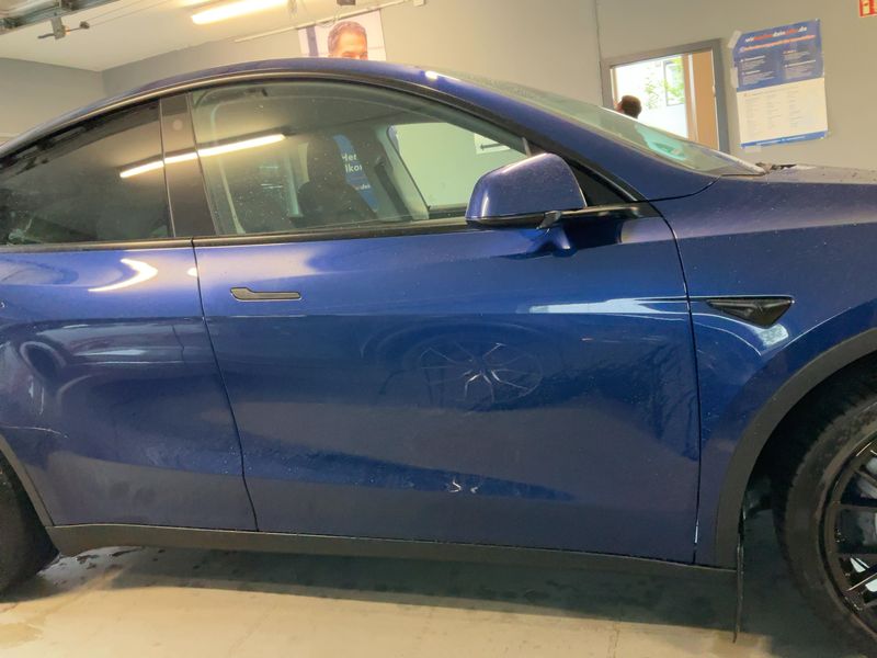 Tesla Model Y Max Range Dual AWD AWD — zdjęcie 7