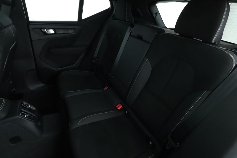 Volvo XC40 1.5 T4 Recharge Plug-in Hybrid Plus Dark 2WD 2023 – снимка 19