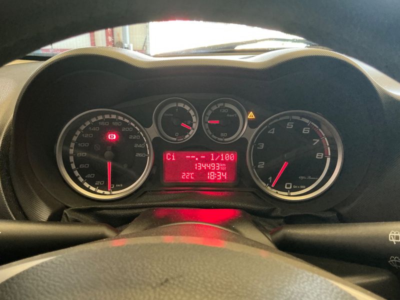 Alfa Romeo MiTo 1.4 Junior 2015 – снимка 18