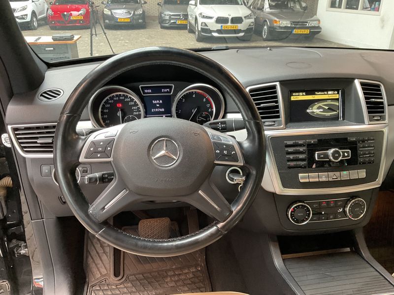 Mercedes-Benz M-Klasse ML 250 CDI BlueTEC — zdjęcie 12