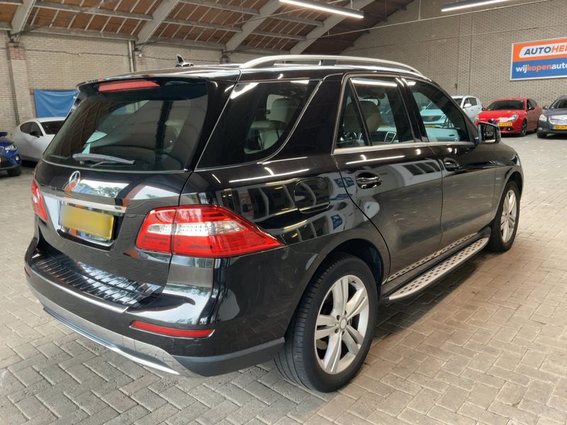 Mercedes-Benz M-Klasse ML 250 CDI BlueTEC — zdjęcie 6