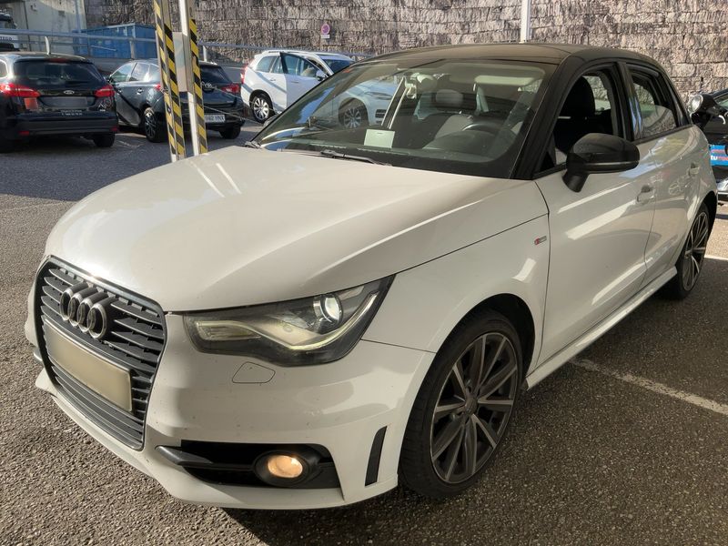 A1 Sportback 1.6 TDI Attraction