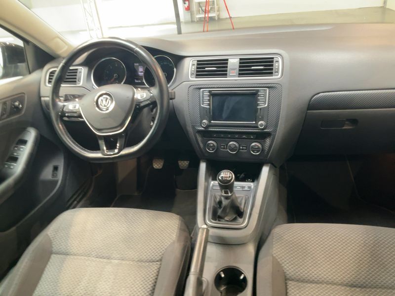 Volkswagen Jetta 1.4 TSI BlueMotion Tech — zdjęcie 12