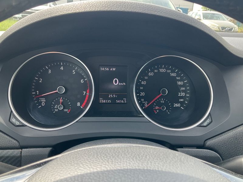 Volkswagen Jetta 1.4 TSI BlueMotion Tech — zdjęcie 13
