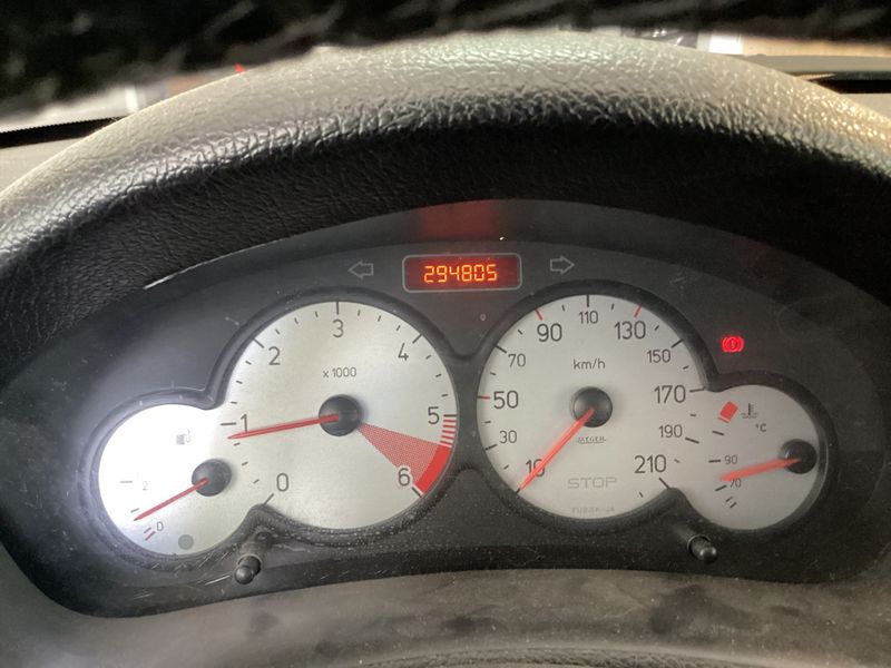 Peugeot 206 1.4 HDi Affaire Pack CD Clim 2003 – снимка 4