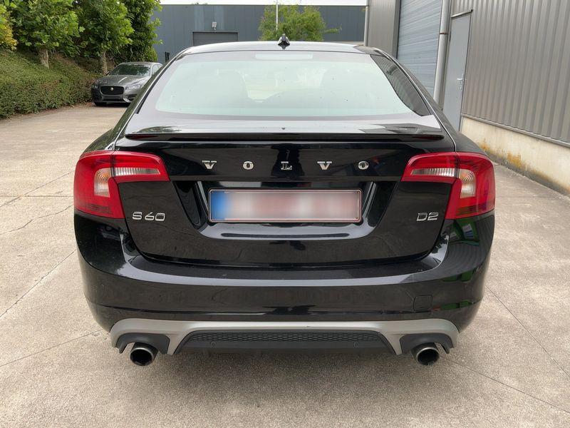 Volvo S60 1.6 D2 R-Design — zdjęcie 5