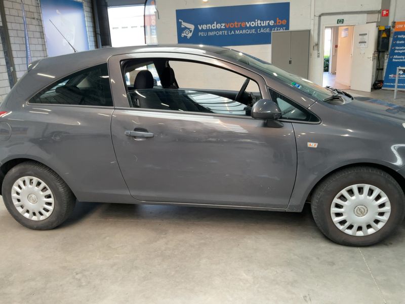 Opel Corsa 1.2 Selection 2013 – снимка 10