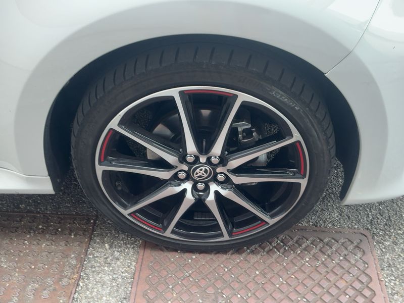 Toyota Yaris 1.5 Hybrid GR Sport 2024 – снимка 11