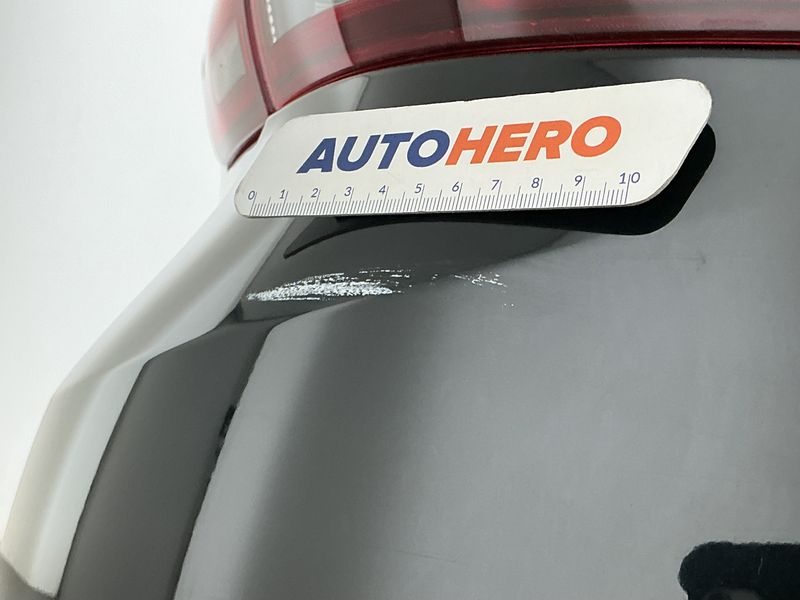 Peugeot 2008 1.2 PureTech Active 2017 – снимка 33