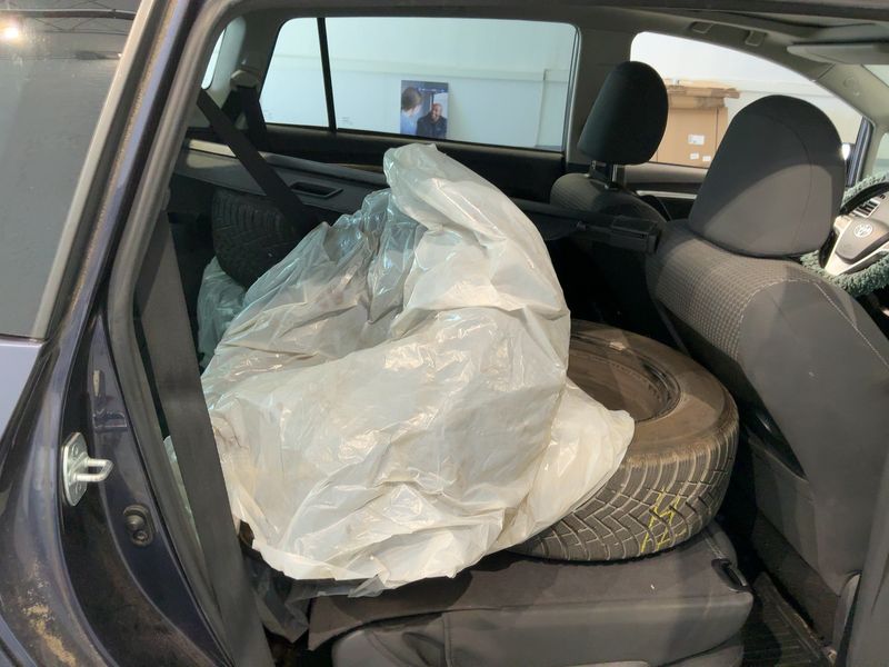 Toyota Verso 1.6 D-4D SkyView Edition — zdjęcie 14