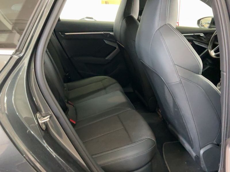 Audi A3 Sportback 35 TDI S line — zdjęcie 14