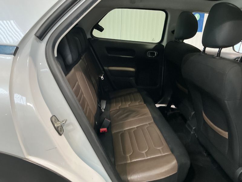 Citroen C4 Cactus 1.6 e-HDi Shine Edition — zdjęcie 14