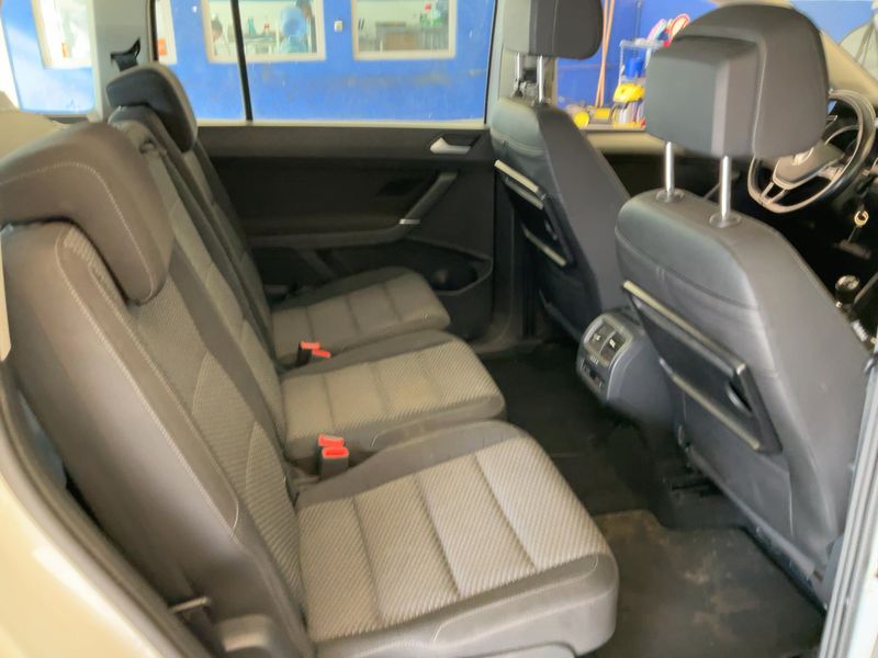 Volkswagen Touran 1.2 TSI Comfortline BlueMotion Tech — zdjęcie 14