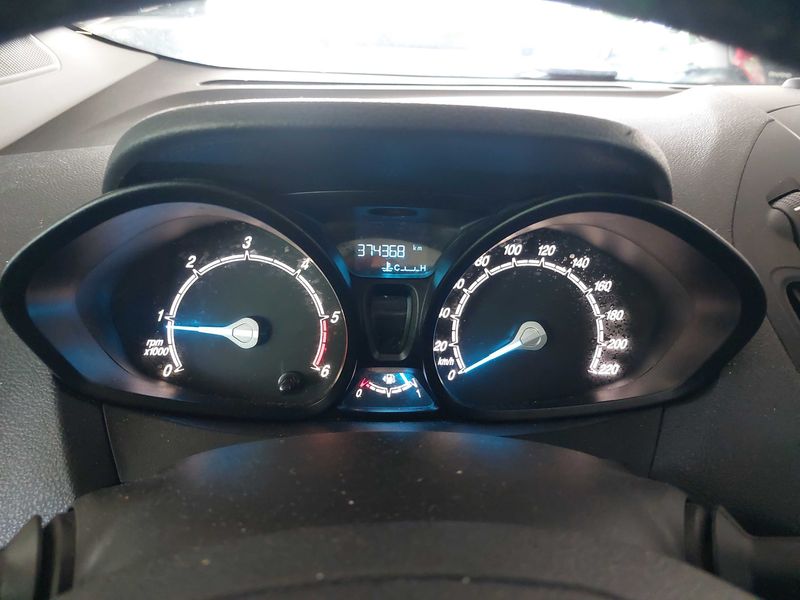 Ford Tourneo Courier 1.5 TDCi Trend — zdjęcie 12