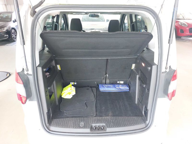 Ford Tourneo Courier 1.5 TDCi Trend — zdjęcie 9