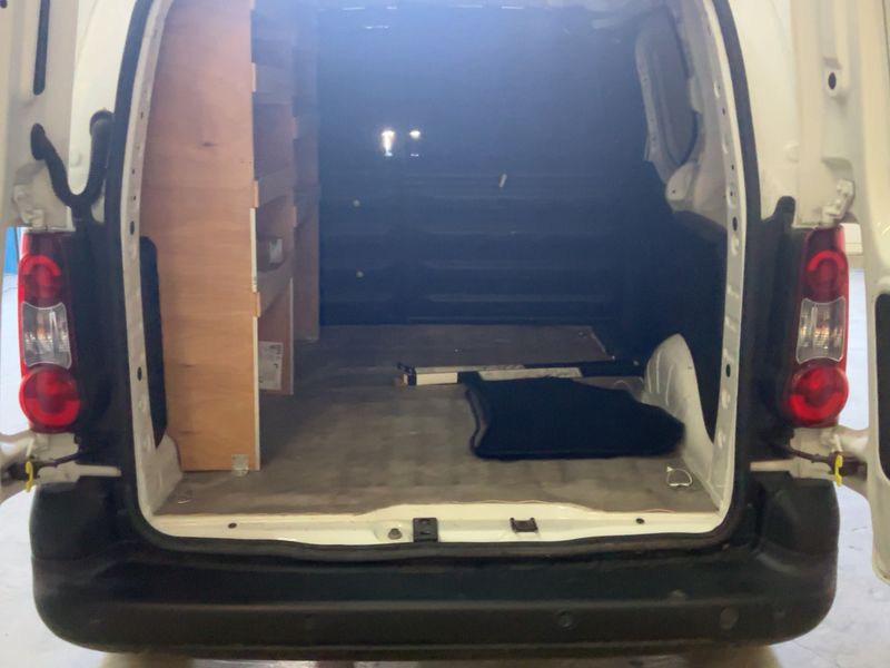 Citroen Berlingo 1.6 e-HDi Club L1 — zdjęcie 10