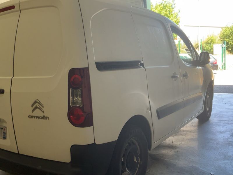 Citroen Berlingo 1.6 e-HDi Club L1 — zdjęcie 6