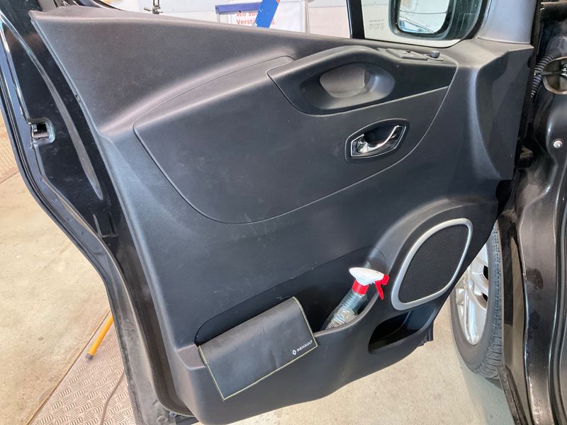 Renault Trafic 1.6 dCi Energy L1H1 SpaceClass 2018 – снимка 31