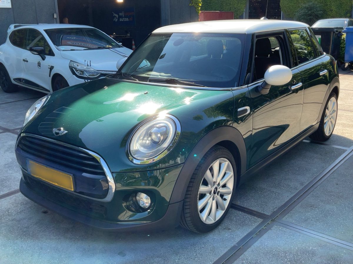 MINI Cooper 2017 — photo 1