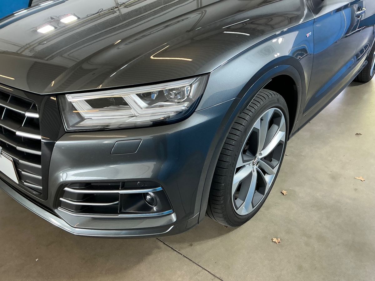 Audi Q5 55 TFSIe quattro sport