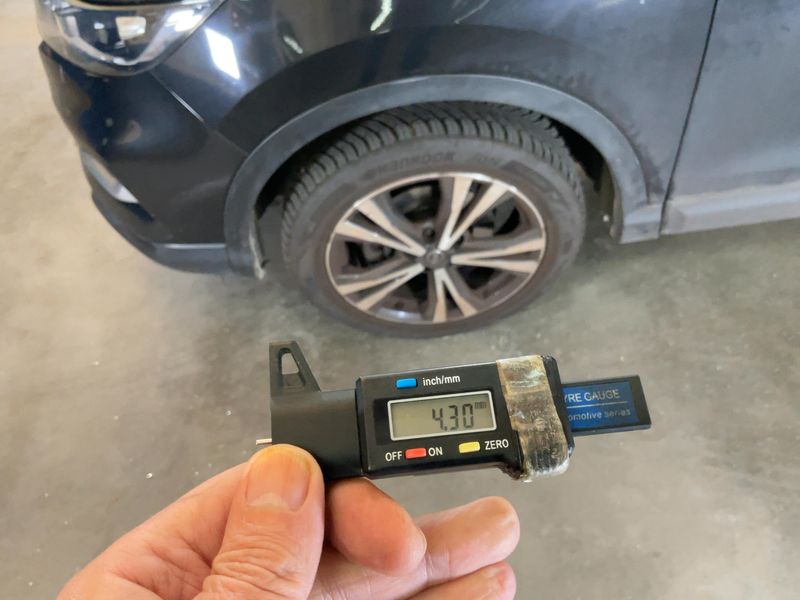 Nissan Qashqai 1.3 DIG-T N-Connecta 2019 – снимка 3